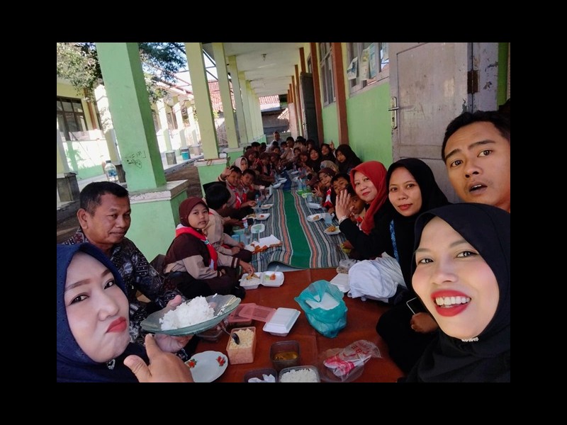 JUM'AT MENGAJI DAN SEHAT
